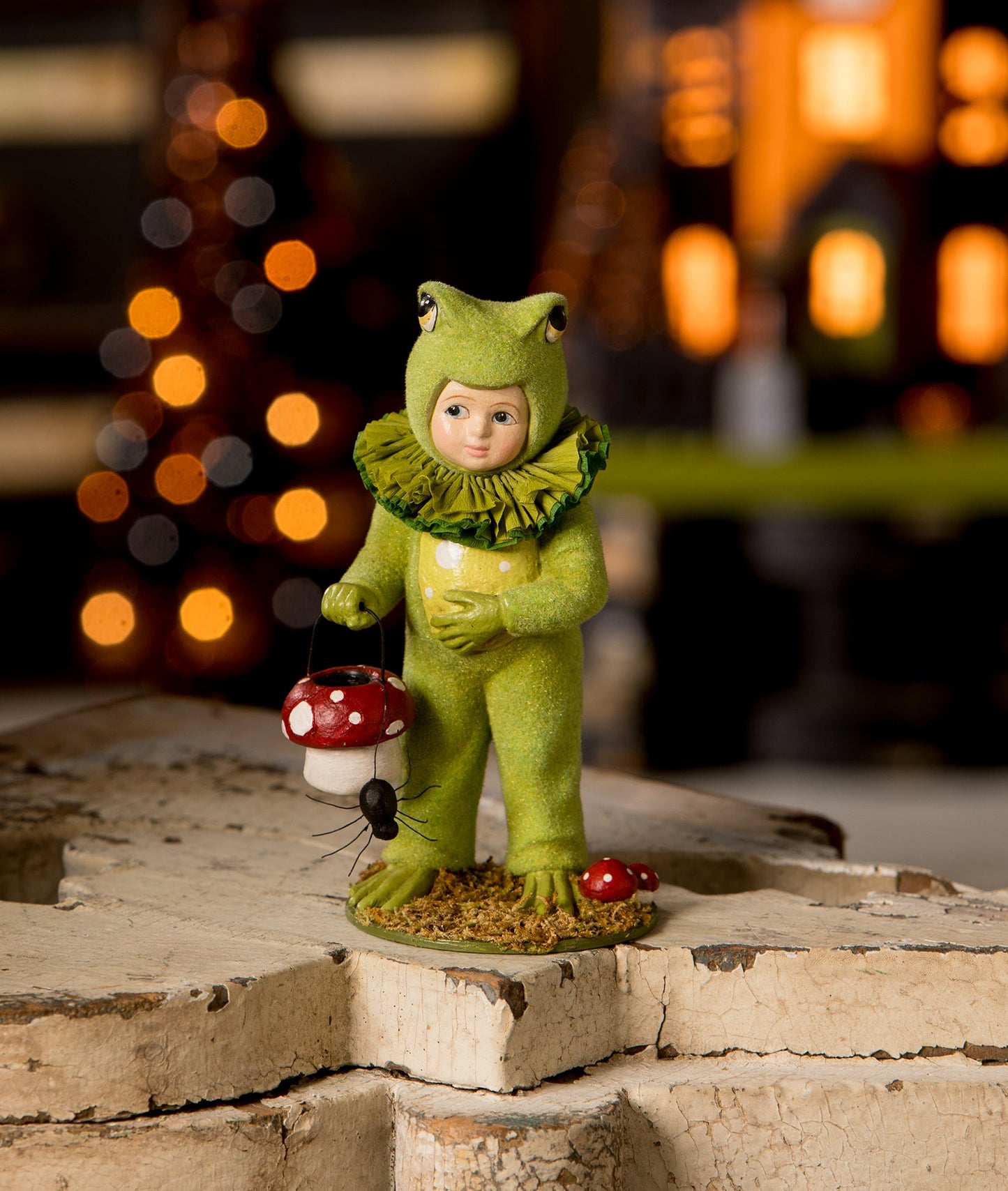 Dressed Up Ollie Frog Figurine