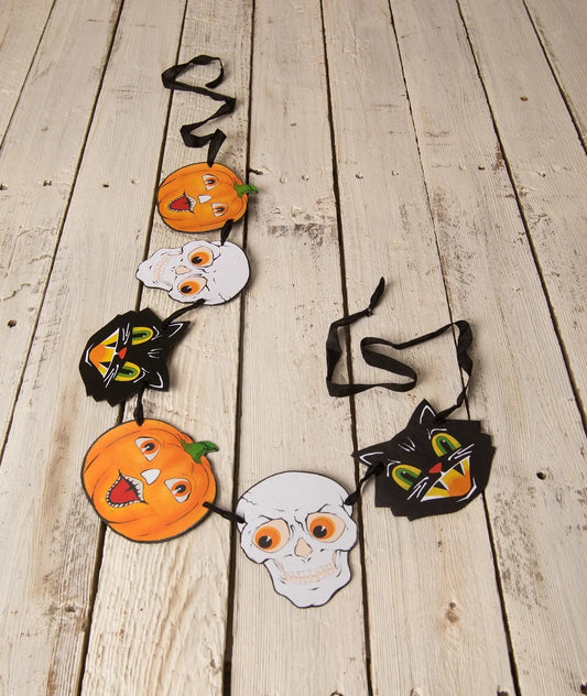 Halloween Friends Garland