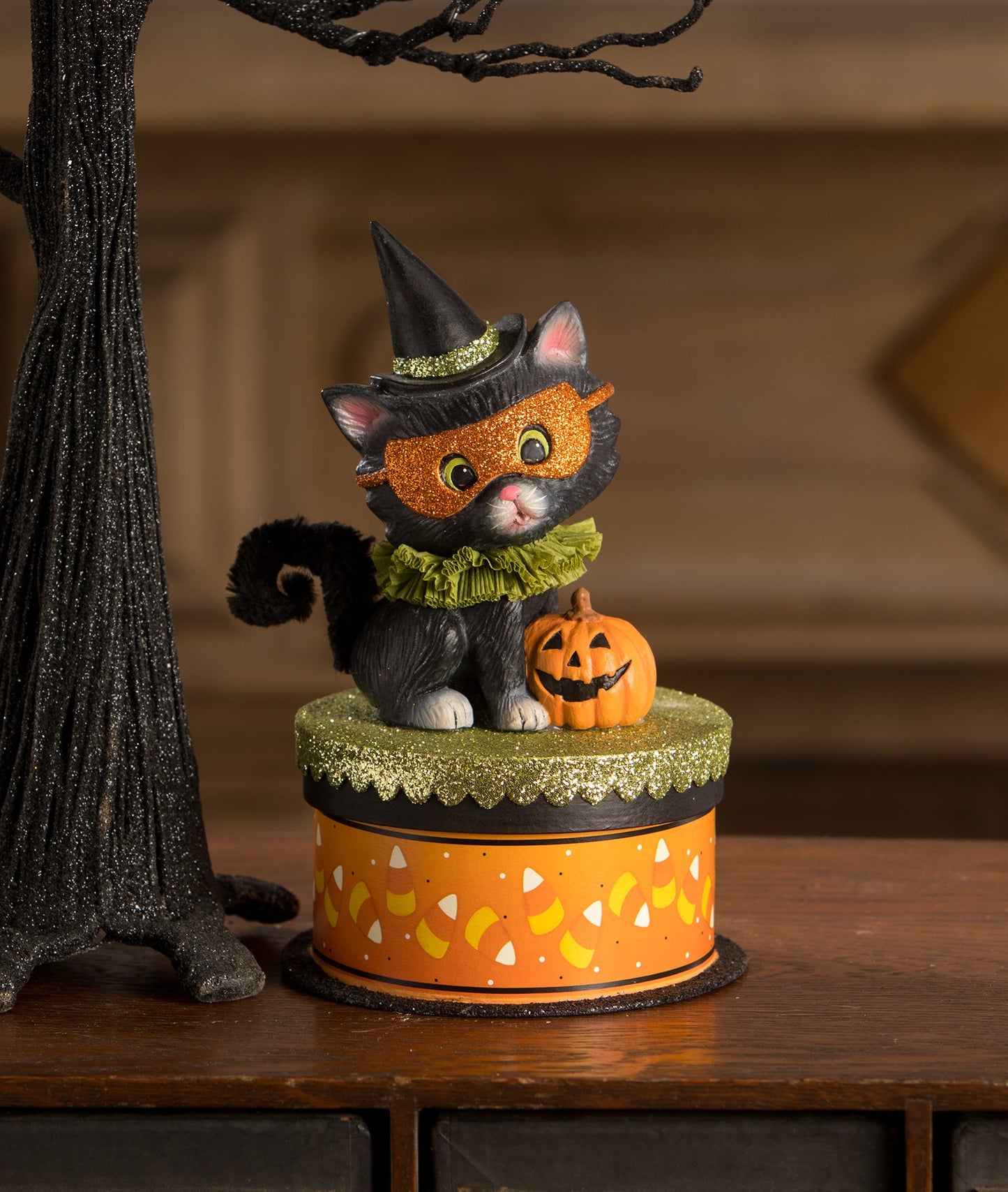 Halloween Kitty Binks on Box