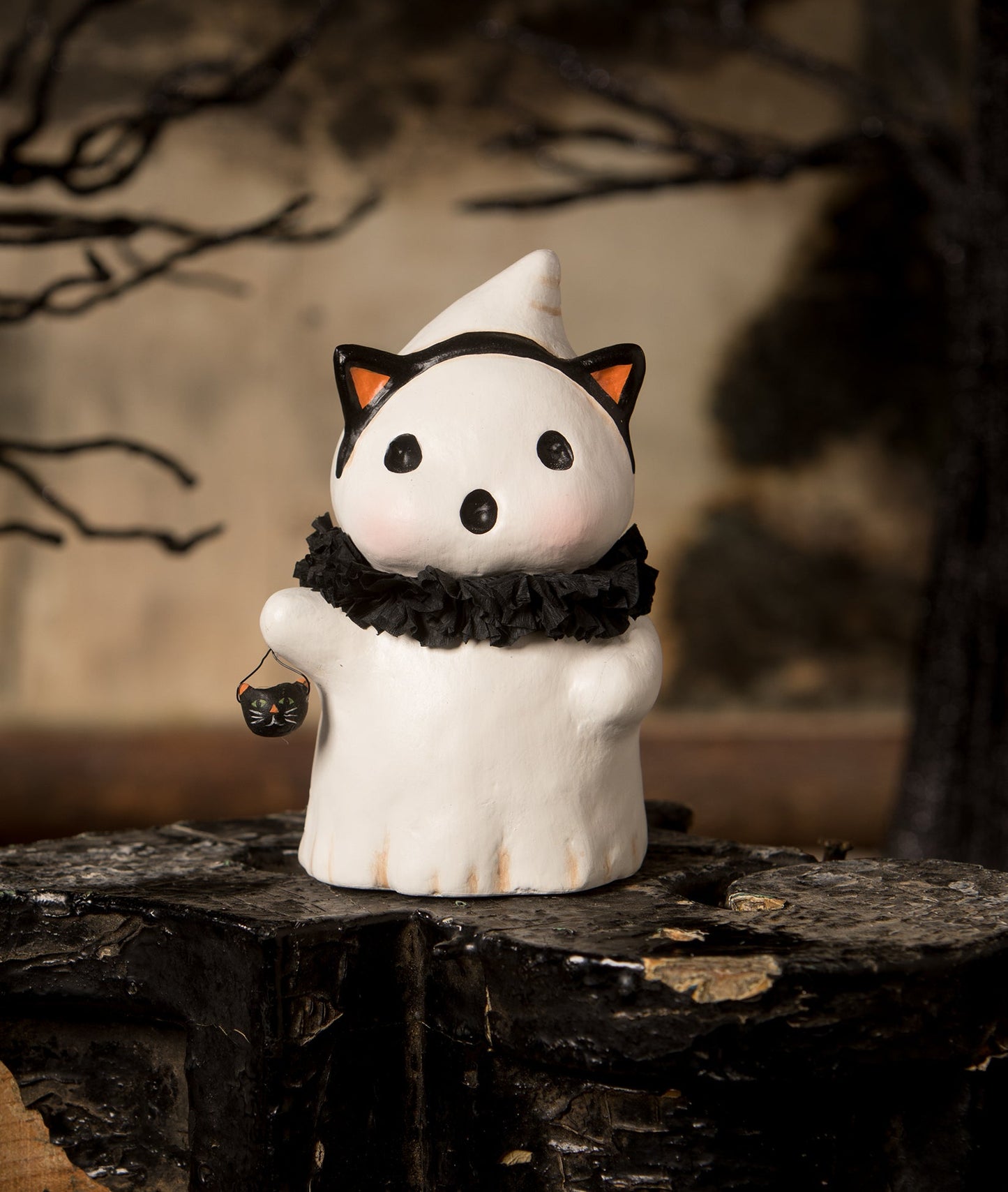 Boo Ghost Family Figurine Set