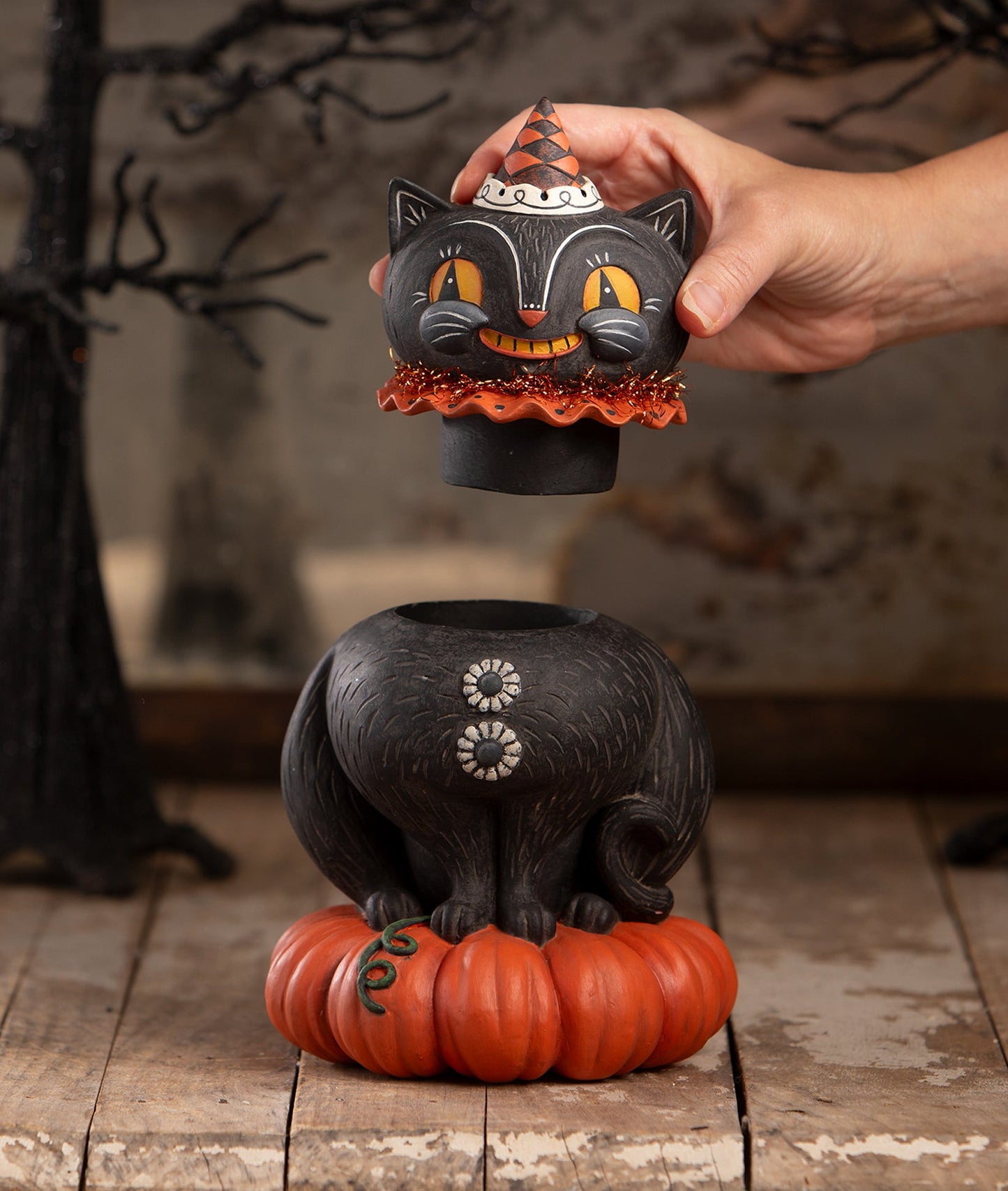 Happy Plumpkin Jack Cat Container