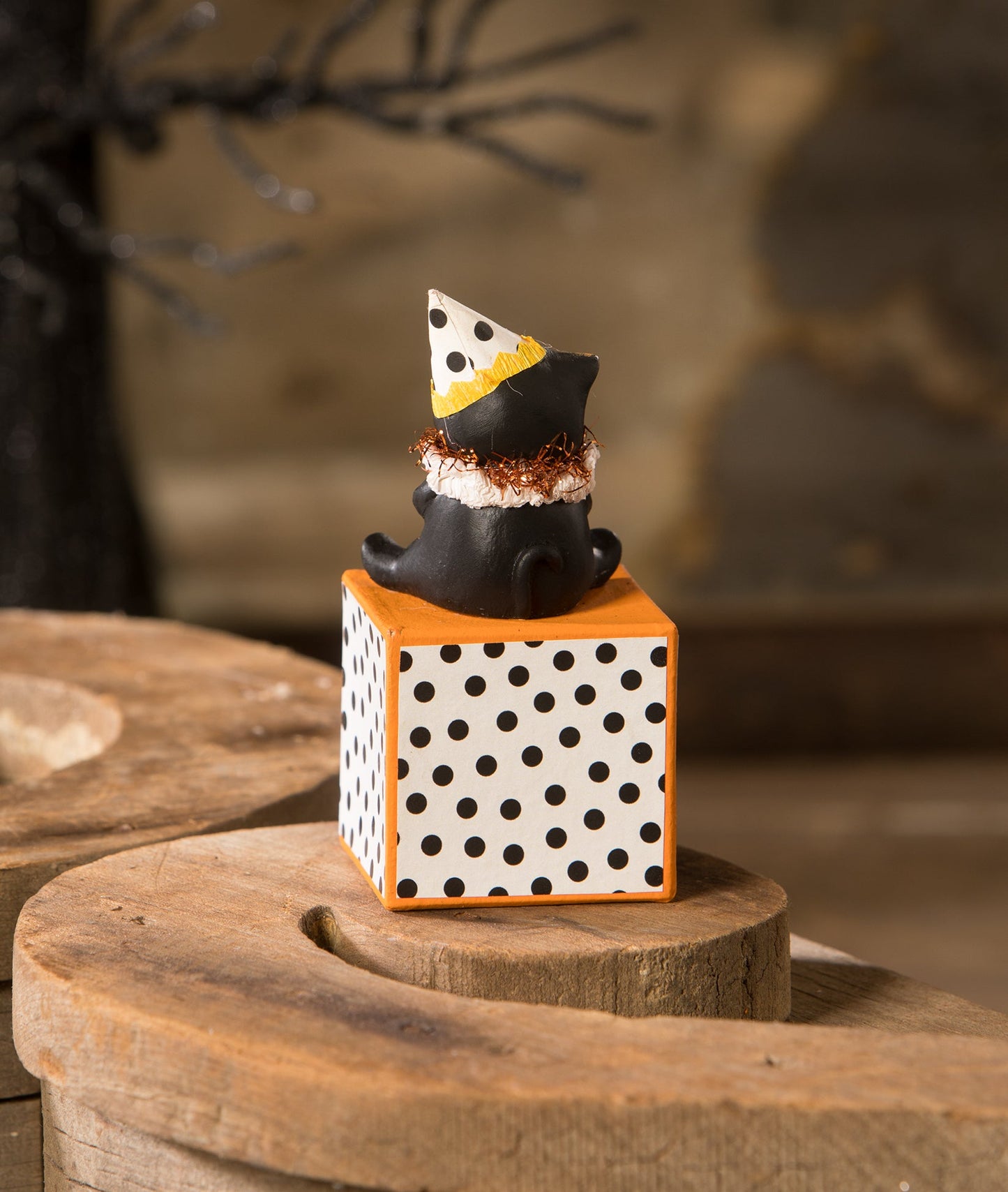 Party Hat Kitty on Block